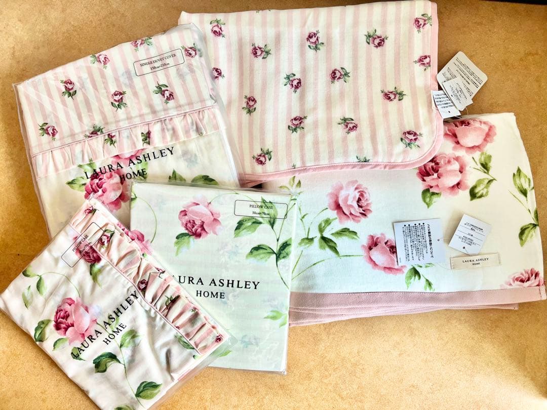 【新品未使用】ローラアシュレイ　寝具カバー　タオルケット　シングル　5点セット