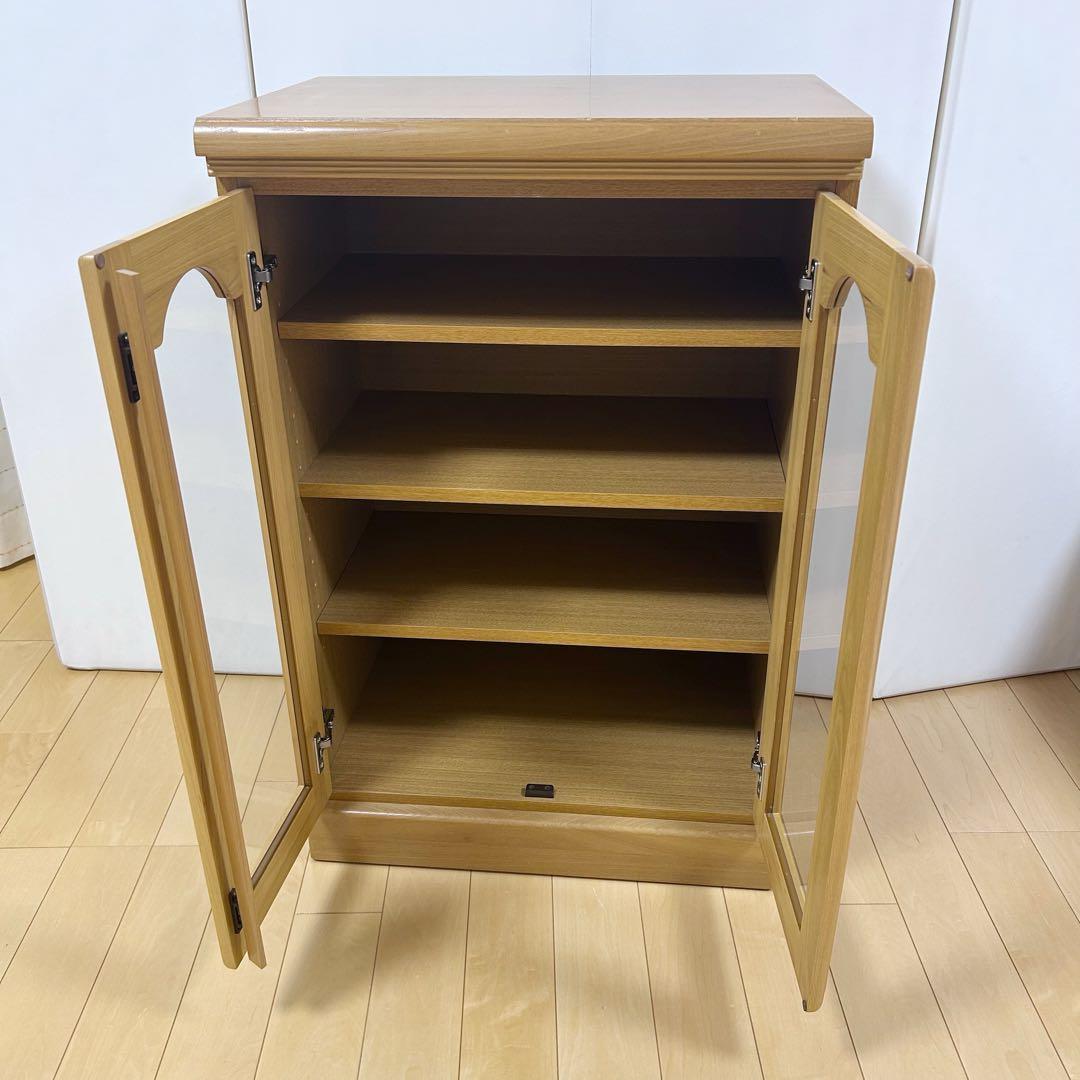 北欧ガラスキャビネット　木製　木研株式会社　コンパクト　可動棚3枚　食器棚