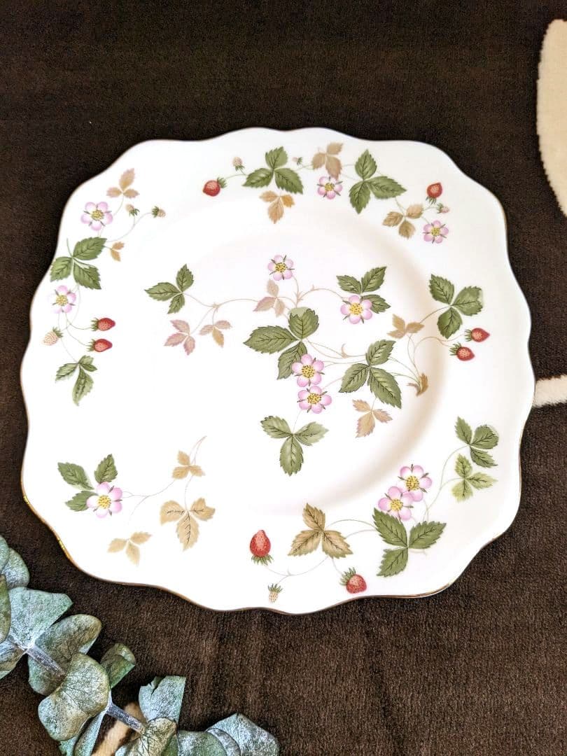 ワイルドストロベリー　レアな12角型サラダボウル等　7点セット　黒壺マーク♪