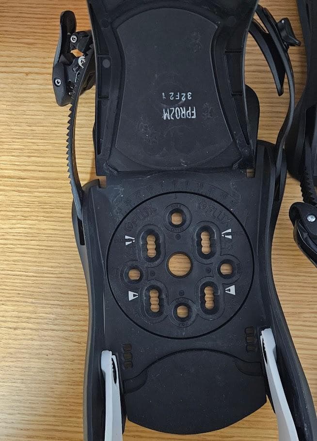 FLUX PR Mサイズ スノーボードビンディング