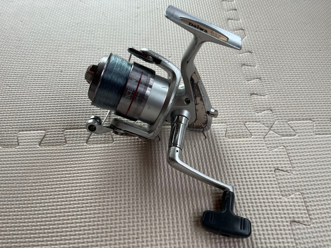ダイワスピニングリール4000×2機 2500まとめ売り