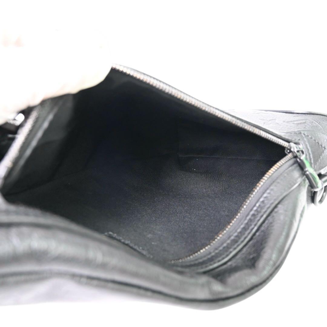 【新品同様】ルイヴィトン　モノグラム　シャドウ　ボディバッグ　スリングバッグ　黒