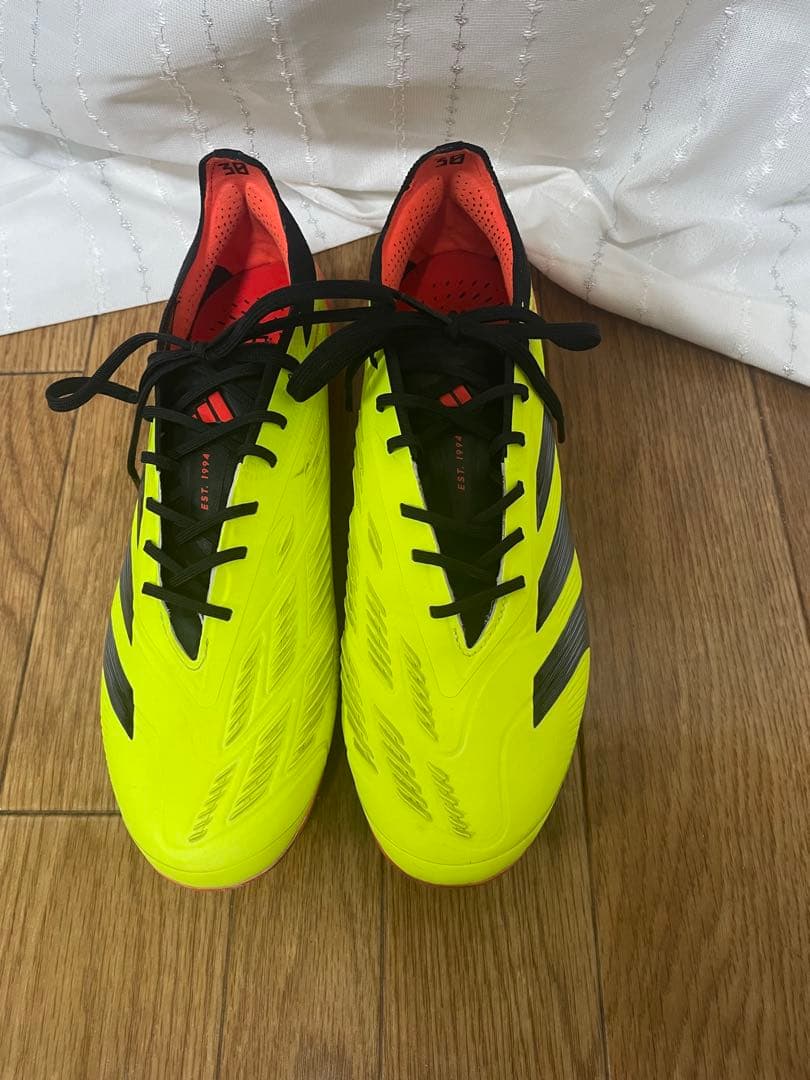 期間限定タイムセール　プレデター Elite L HG/AG サッカーシューズ