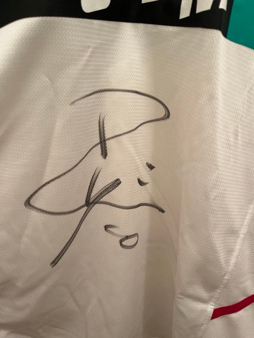 ［希少当選品］鹿島アントラーズ　本山雅志選手サイン入りユニフォーム