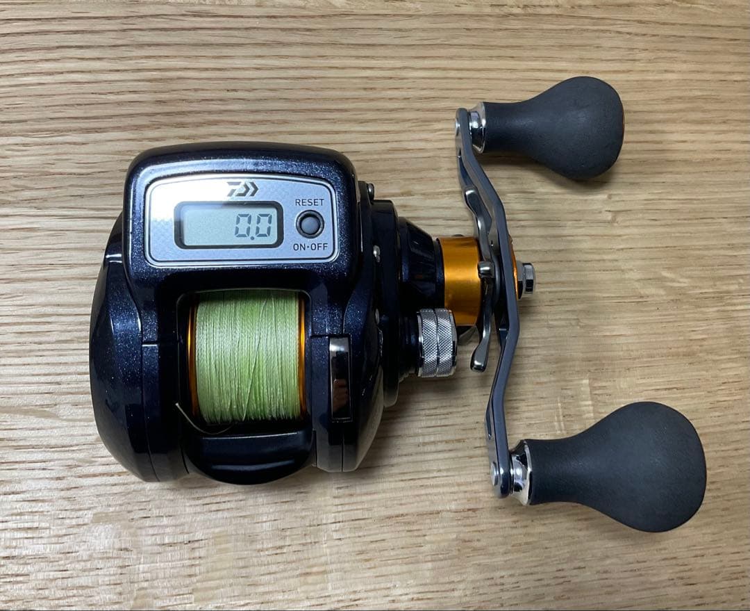 ダイワ　ライトゲームX ICV 150H 右ハンドル