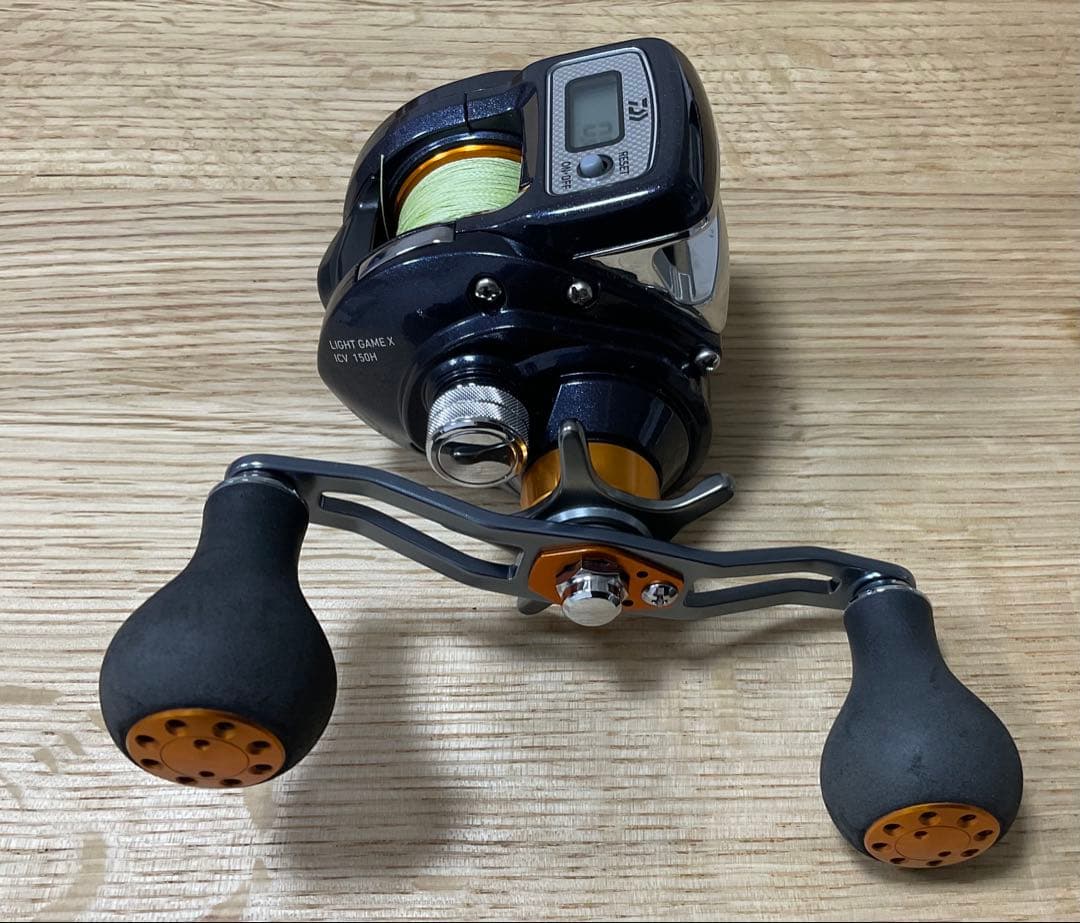 ダイワ　ライトゲームX ICV 150H 右ハンドル