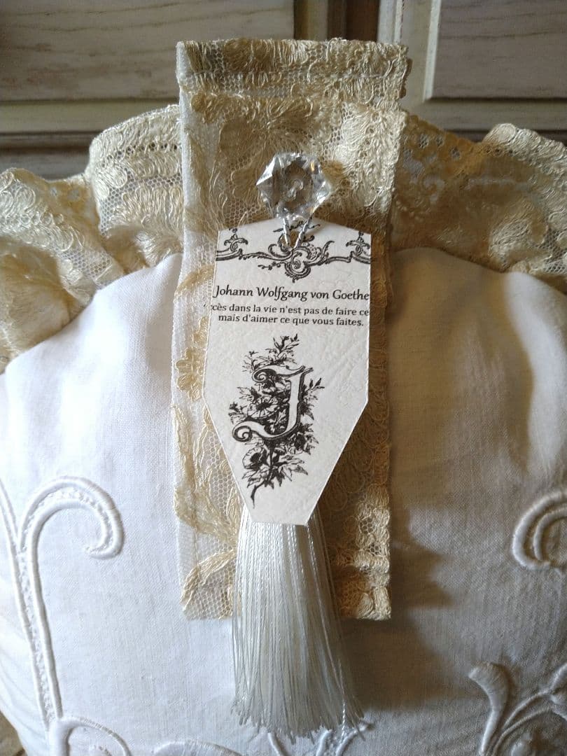 4/5まで特別価格★フランスアンティーク刺繍★エンブロイダリレース★クッション