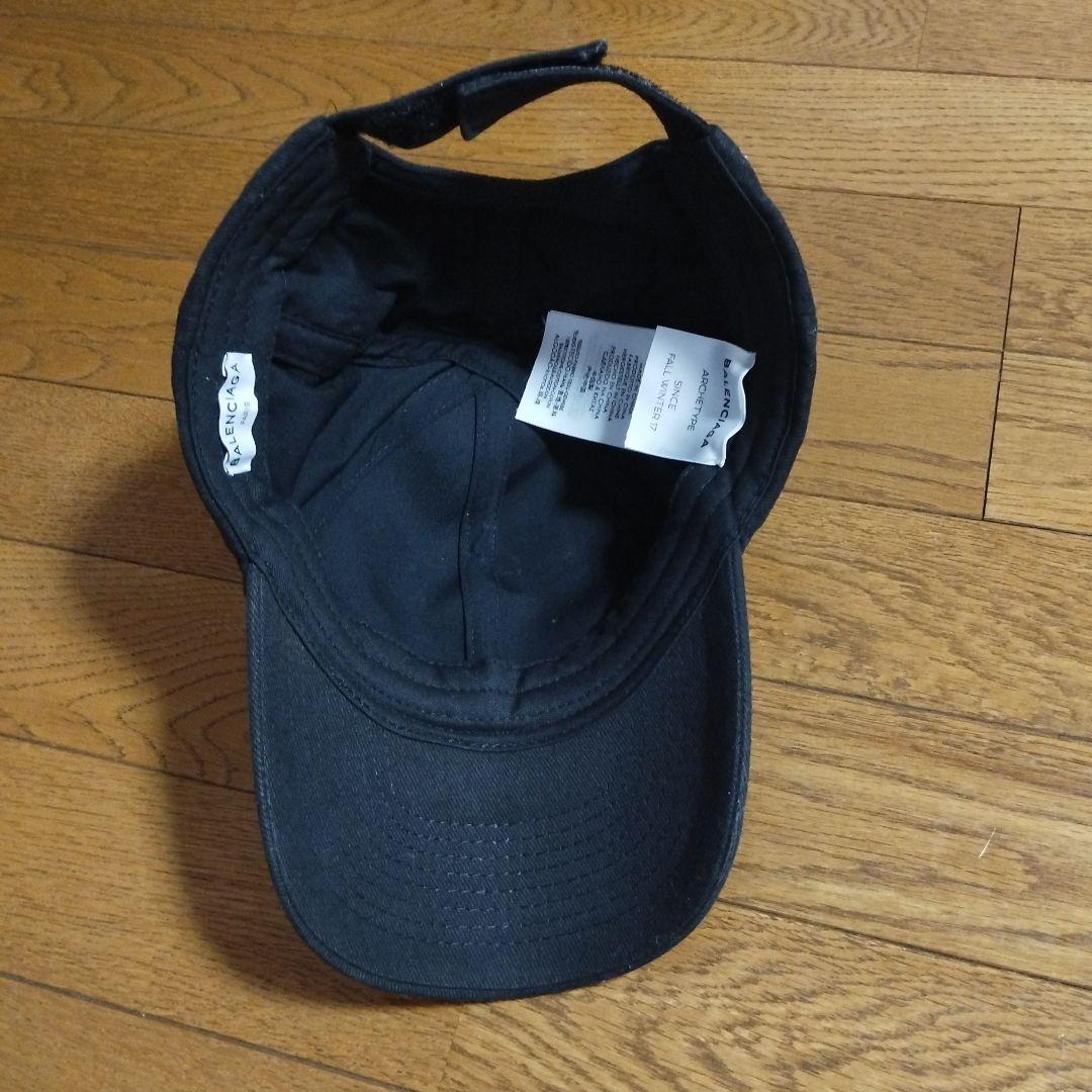 Balenciaga ブラック ベースボールキャップ