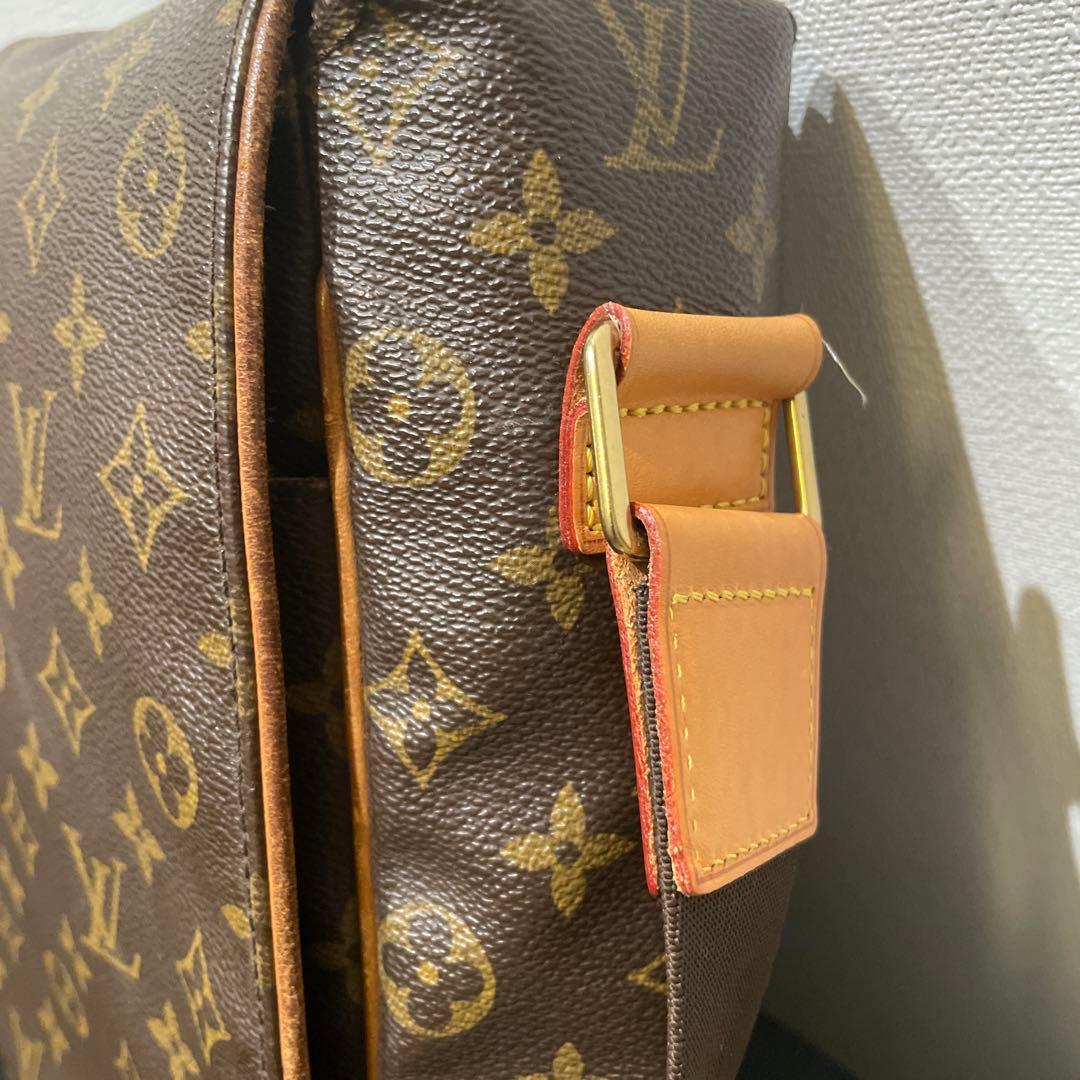 Louis Vuitton モノグラム メッセンジャーバッグ
