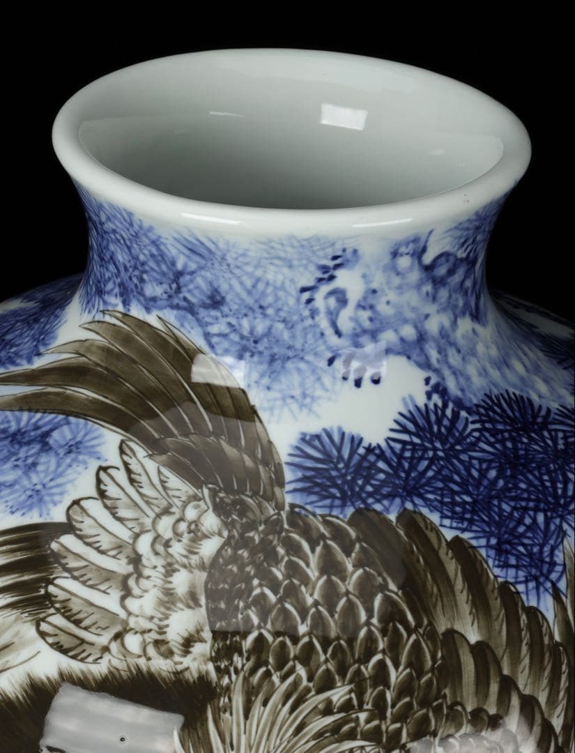 【猿川谷 山徳窯】有田焼 染付 松鷹図大花瓶 56㎝ 飾壺 時代物 古美術 骨董