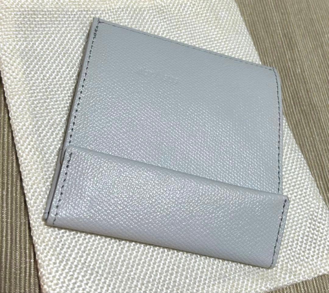 abrAsus ライトグレー レザー 薄い財布