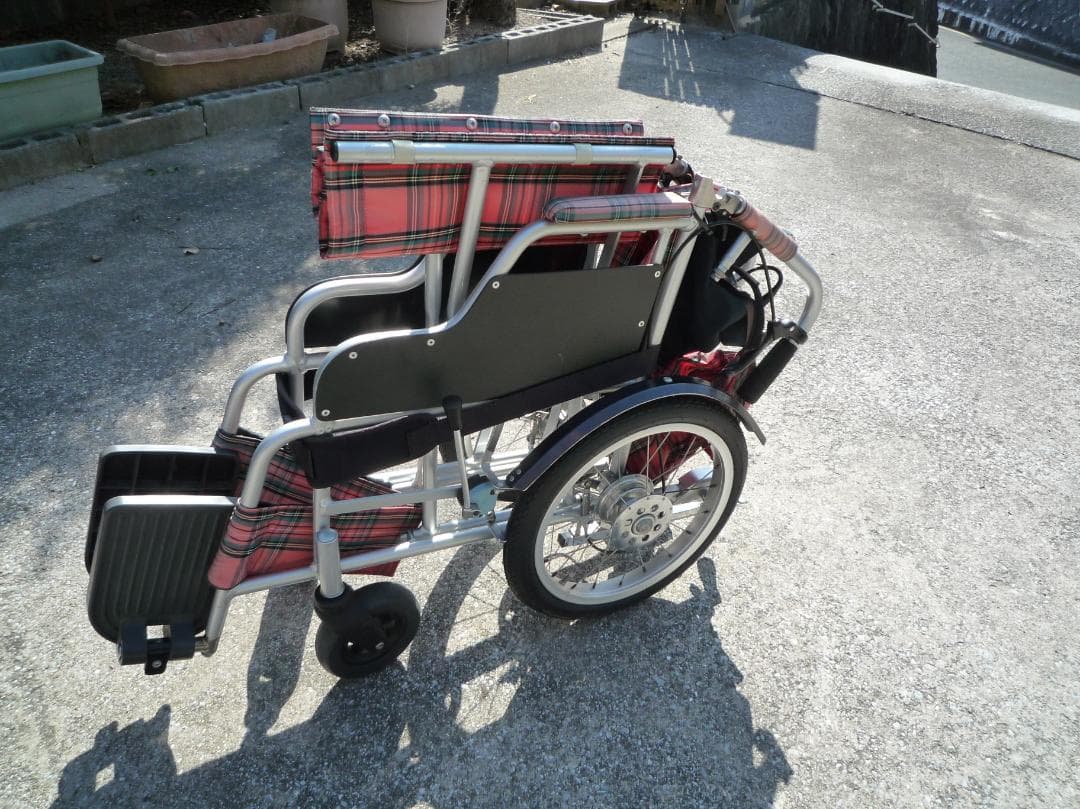 介助用車椅子 　幅広座面50cm　 希少品　 (送料無料)