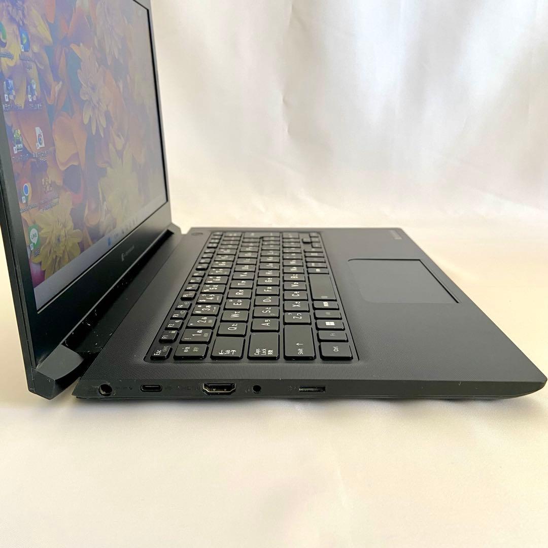 Windows11 13.3型 i5薄型 dynabookノートパソコン カメラ