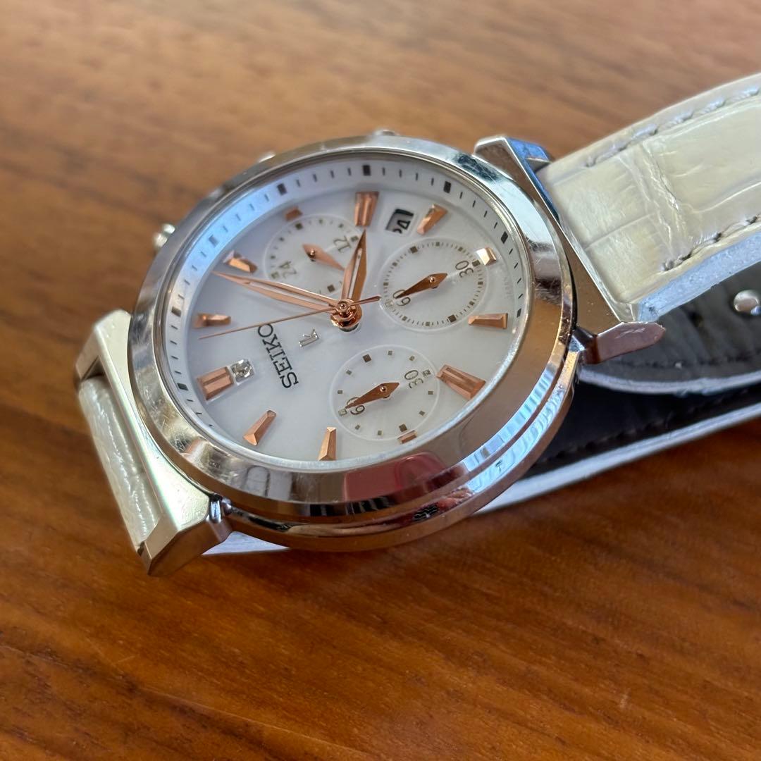 SEIKO ルキア　LUKIA クロノグラフ　ソーラー電池　ダイヤ　本革ベルト