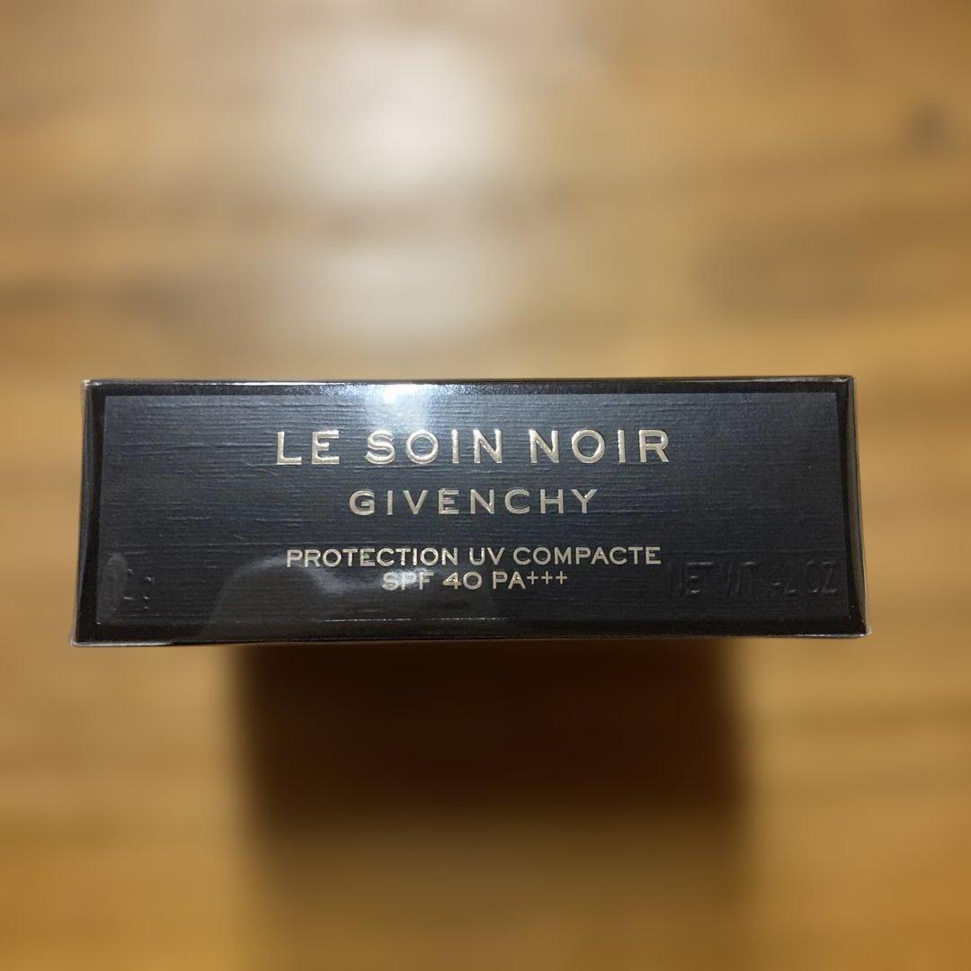 ジバンシー　ソワン ノワール UV コンパクト日焼け止め