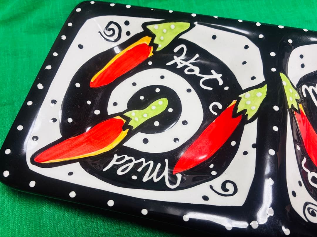 STUDIO NOVA のレッドホットチリ皿⭐︎