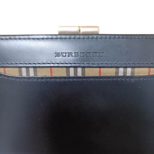 【美品】バーバリー 二つ折り財布 がま口 ゴールド金具 ノバチェック ブラック