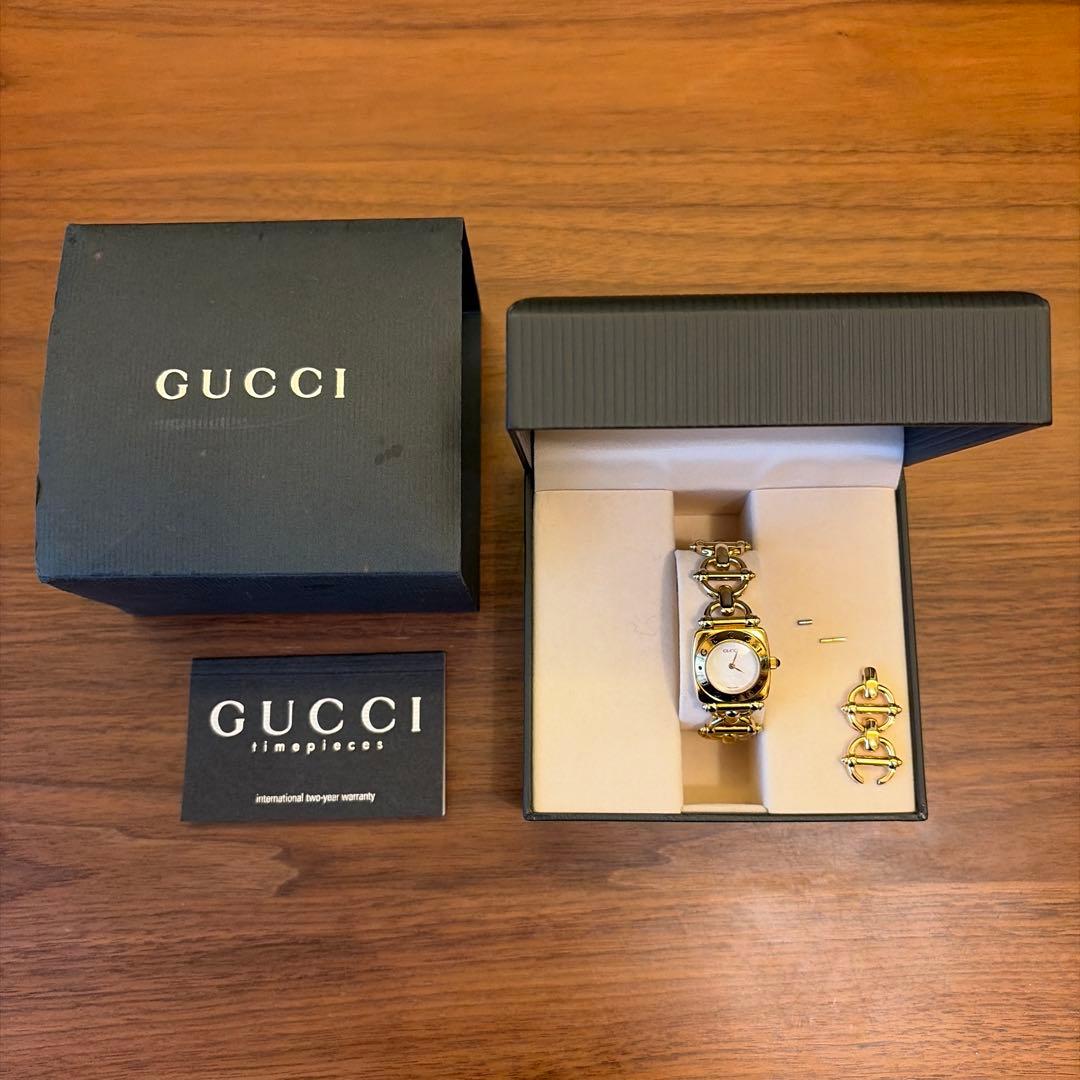 GUCCI 稼動品 6400L クォーツ腕時計 シェル文字盤 ゴールド