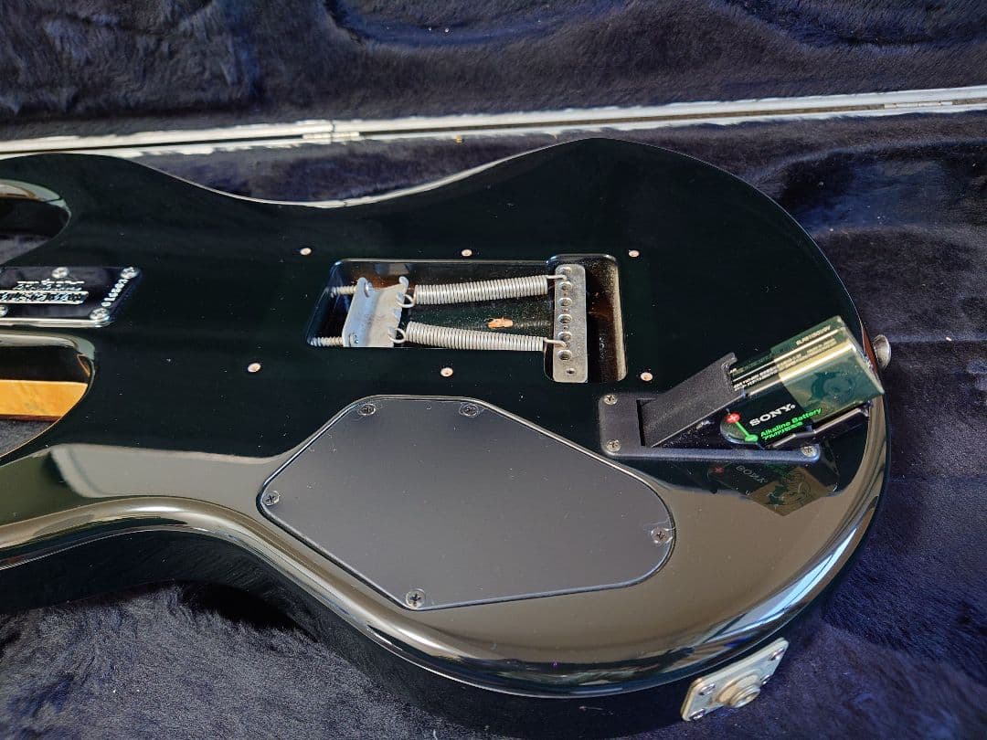 【激レア❗️】Music Man Luke　エレキギター 弦付き