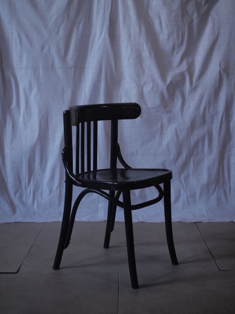 ①椅子　曲木　黒　ダイニングチェア　古家具　古道具　アンティーク　昭和レトロ