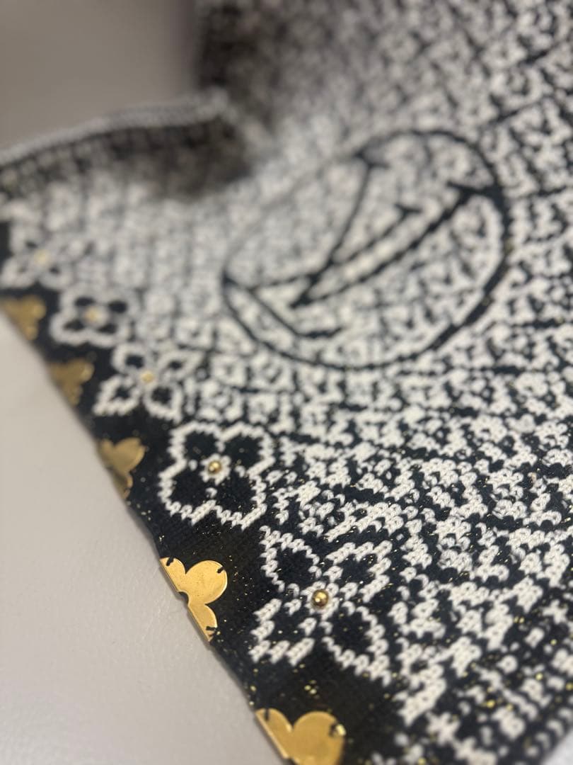 ルイ・ヴィトン 大判ウールストール マフラー 黒 白 ロゴ