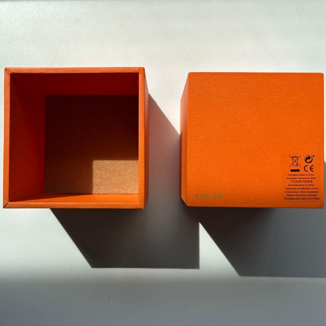 美品 TORYBURCH 腕時計 ブルーレザーストラップ TORYBURCH時計