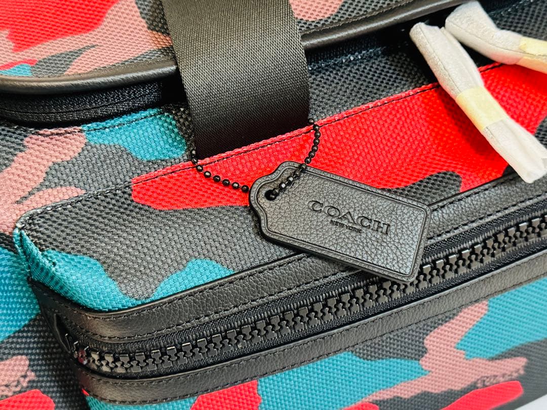 未使用 COACH カモフラージュ ボストンバッグ　F11572