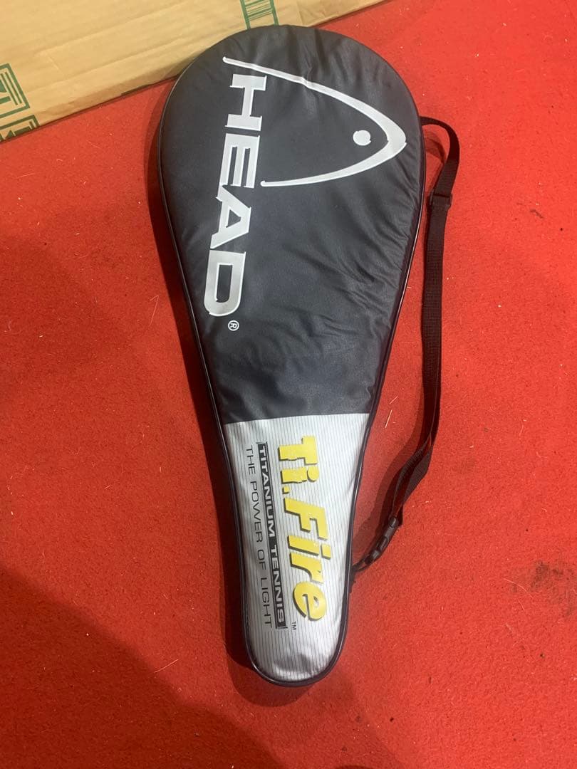 HEAD Titanium Tennis ラケット ケース付き