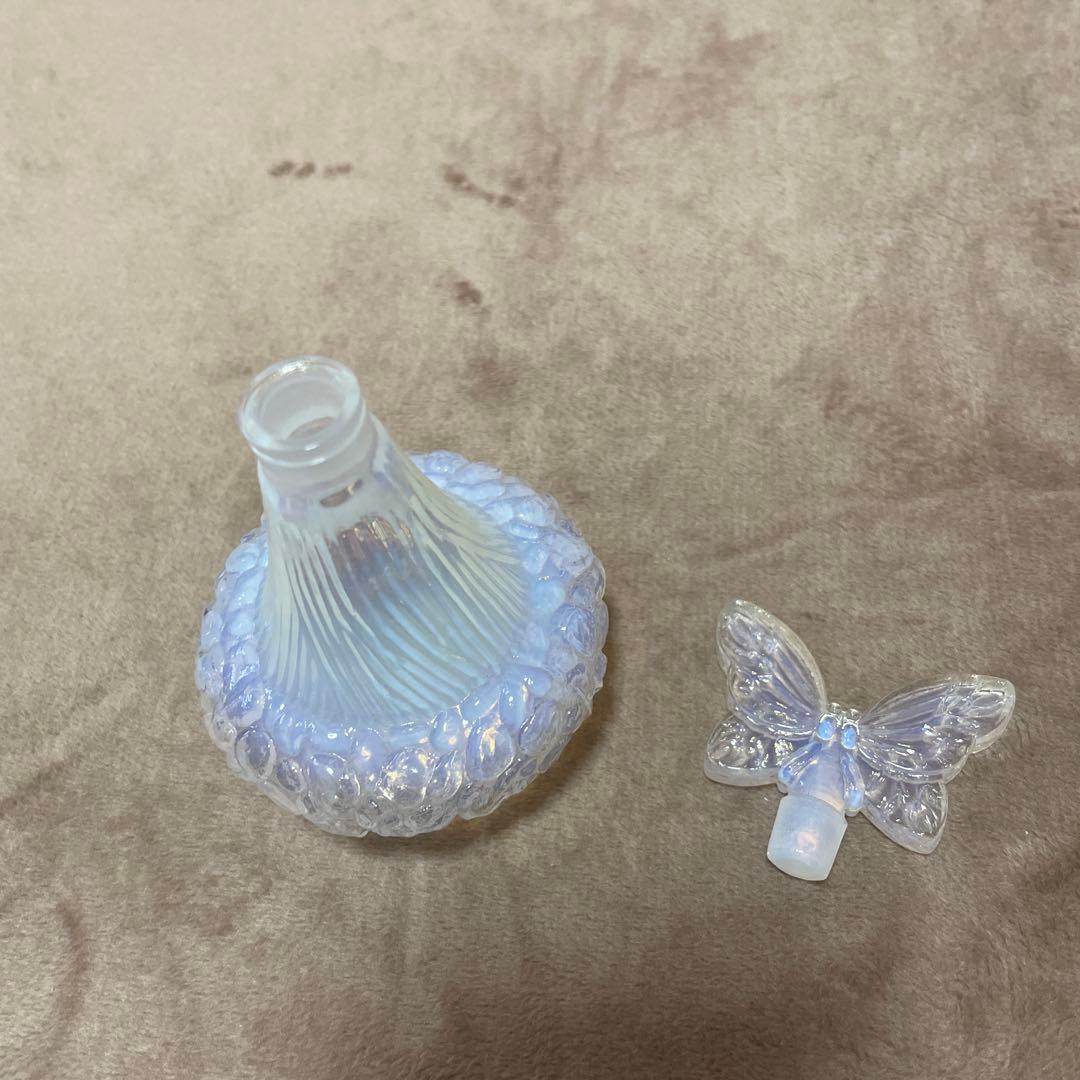 オパールセントガラス　香水瓶