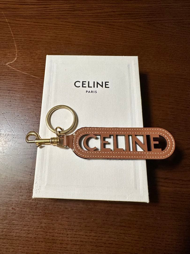 CELINE ブラウンレザー キーホルダー