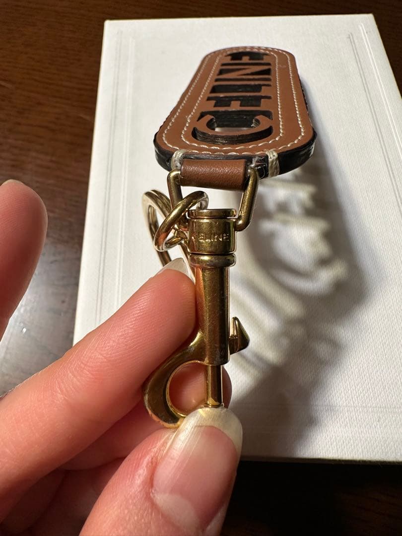 CELINE ブラウンレザー キーホルダー