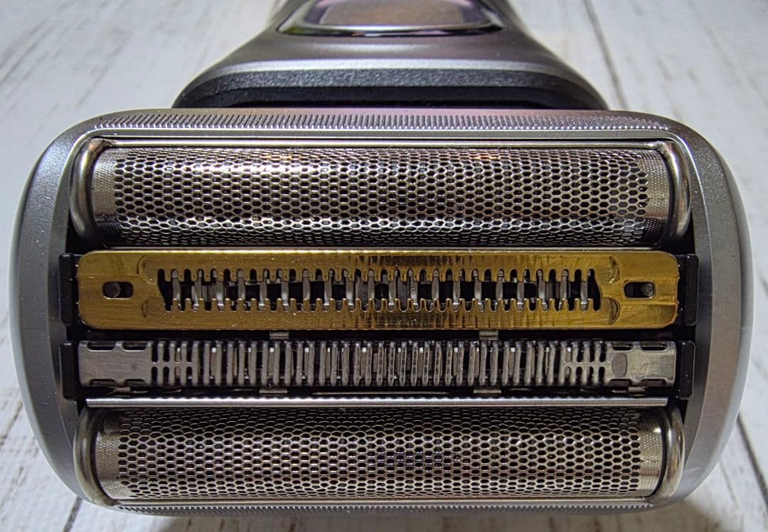 【新品 保証期間内】BRAUN Pro9 メンズ電気シェーバー　9435s-V