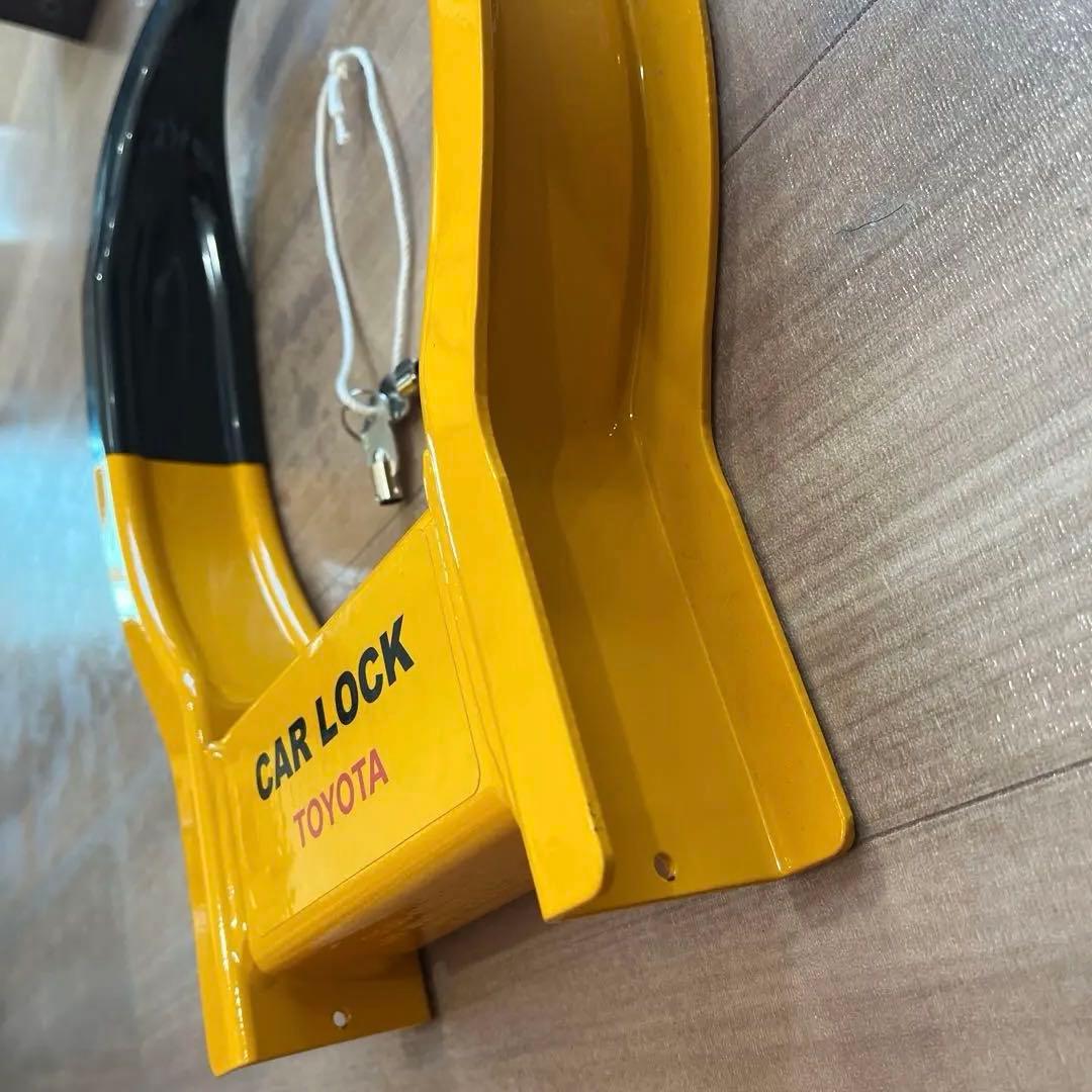 【美品・送料込み】TOYOTA カー ロック 鍵付き 収納ケース付き
