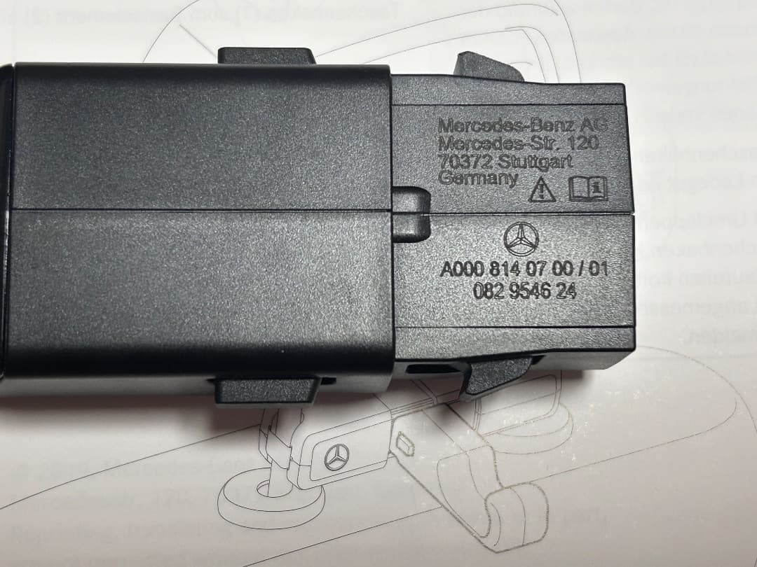 Mercedes-Benz 純正アクセサリー・ヘッドレスト用アタッチメントセット