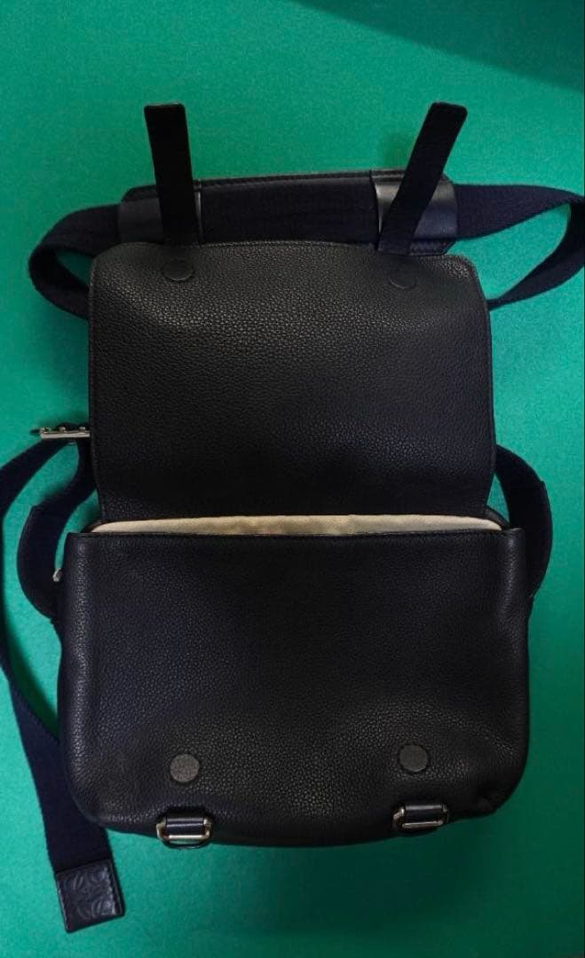 ロエベ ミリタリーバッグ ショルダーバッグ アナグラム ネイビー