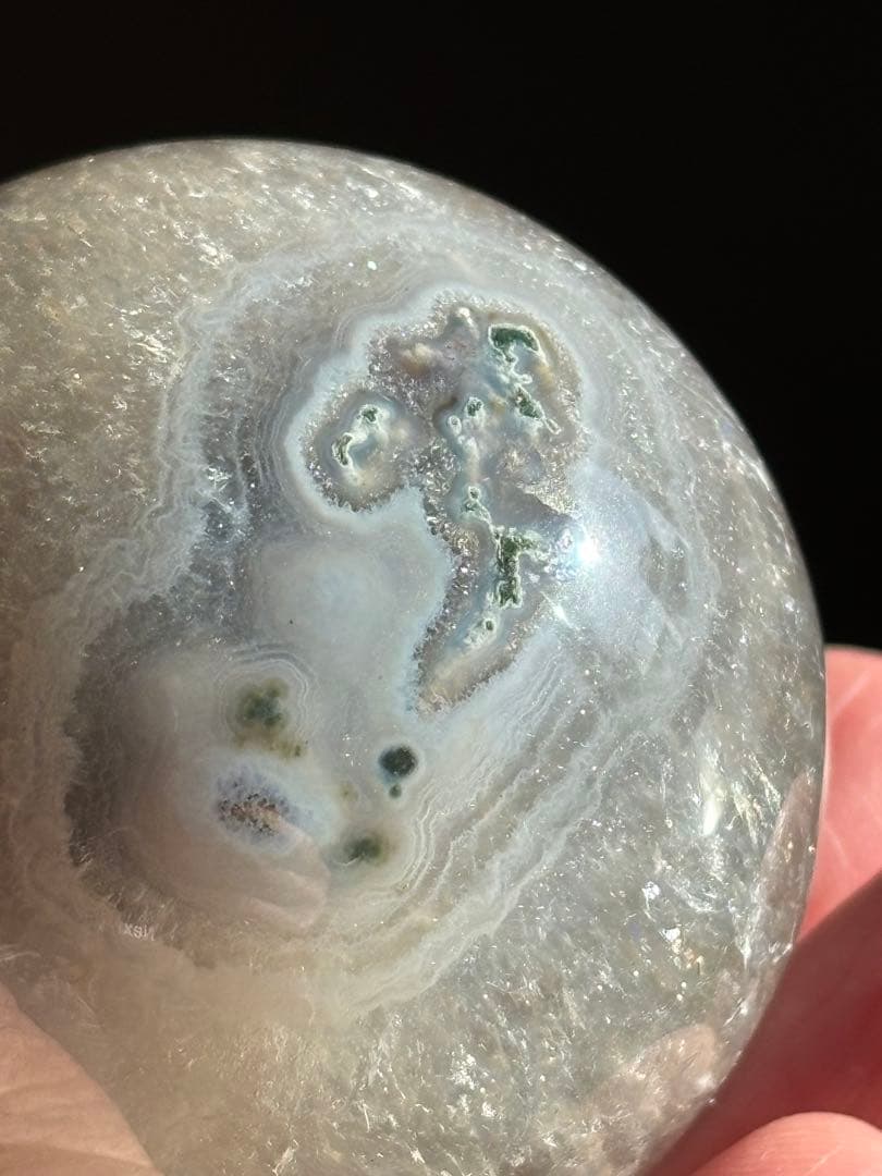 ブラジル産　プラシオライト　瑪瑙共生　グリーンアメジスト　スフィア4.72cm