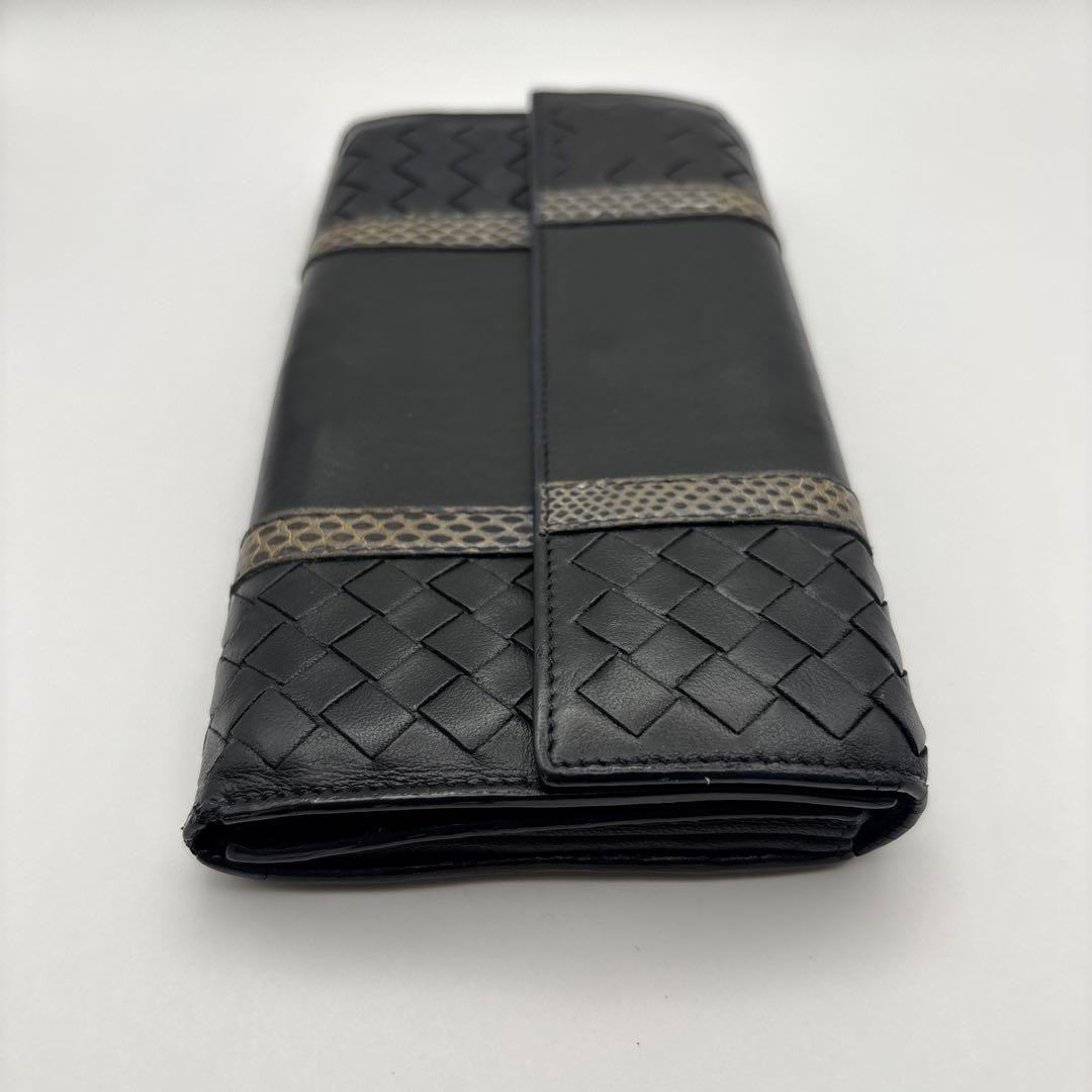 ◆正規品◆ボッティガヴェネタイントレチャート 長財布パイソン柄ブラック
