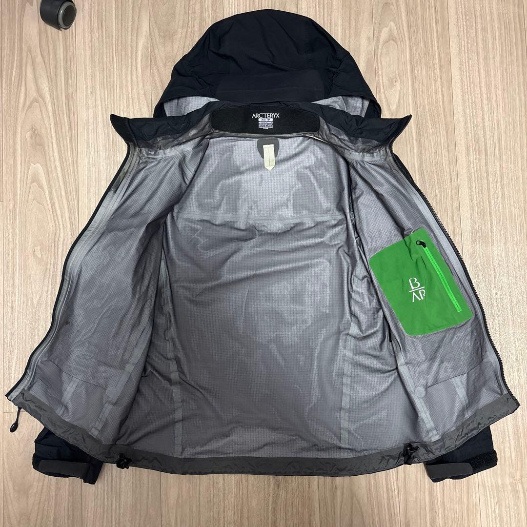 y'sアークテリクス ベータAR ジャケット　ブラック　beta AR