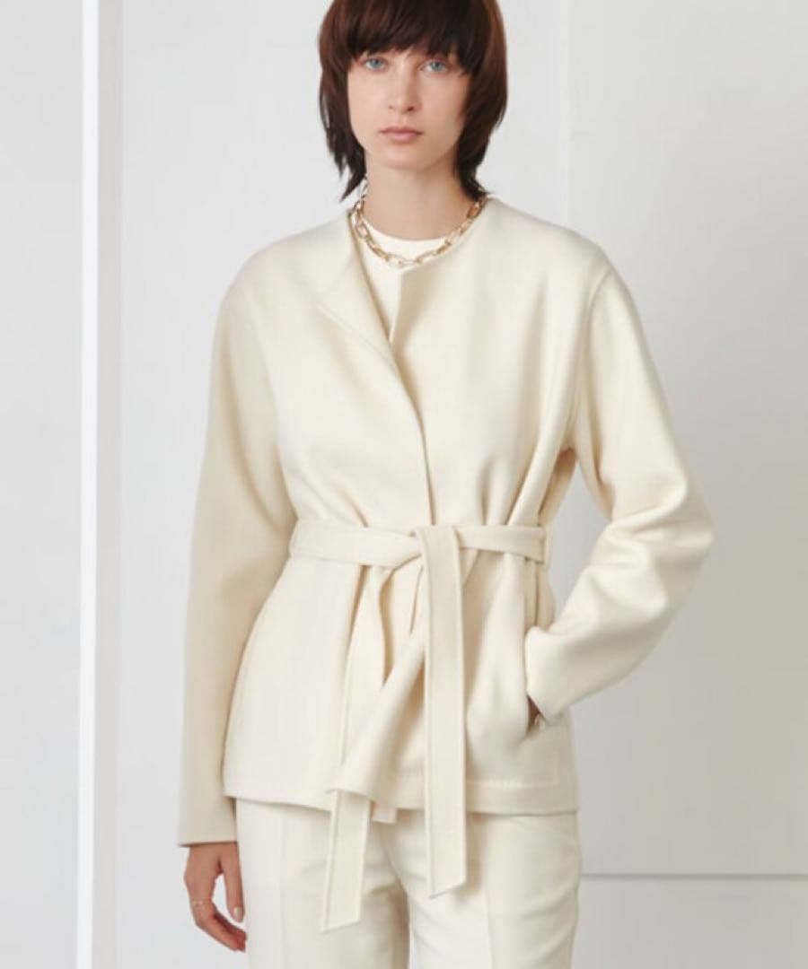 ♡美品♡　ベイジ　SAREショートコート　リバージャケット　ベルト付　定価6.4