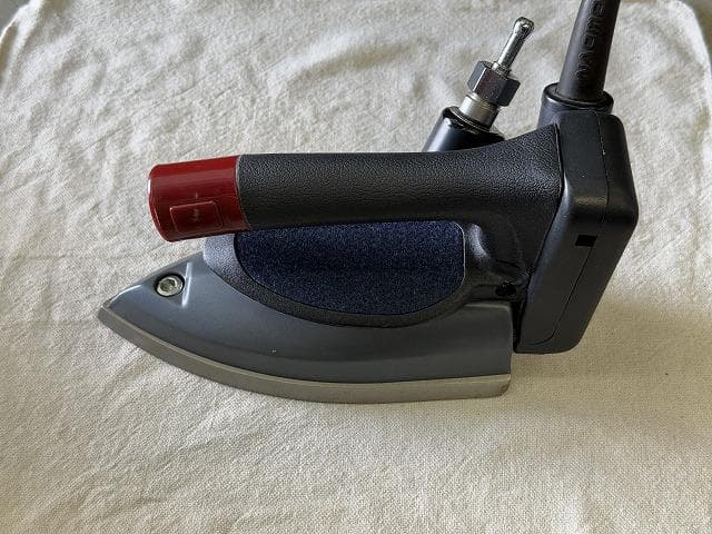 ナオモト　NAOMOTO　アイロン　HYS-410　水タンク付　分解洗浄済み