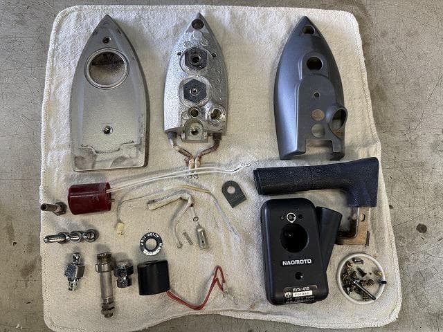 ナオモト　NAOMOTO　アイロン　HYS-410　水タンク付　分解洗浄済み