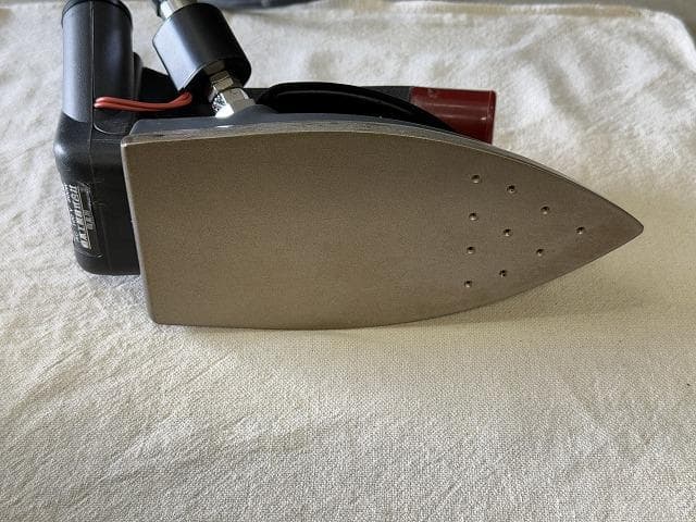 ナオモト　NAOMOTO　アイロン　HYS-410　水タンク付　分解洗浄済み