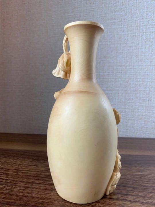 木彫　花瓶　ツゲ
