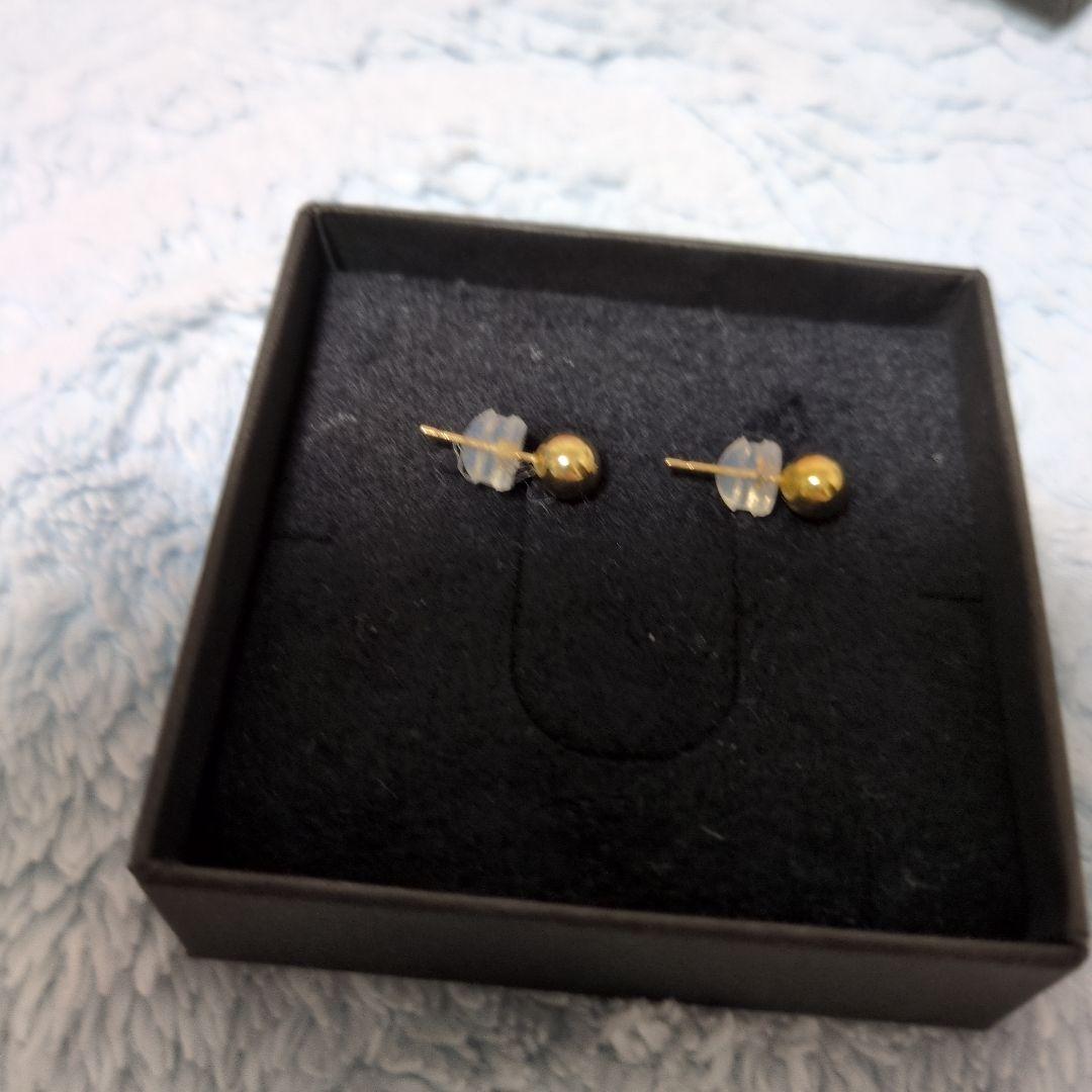 Takashimaya K１８ ボールピアス