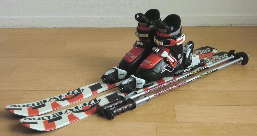 ■1月限定■送料無料■スワロー■子供用スキーセット■100/19.5■WAX済■