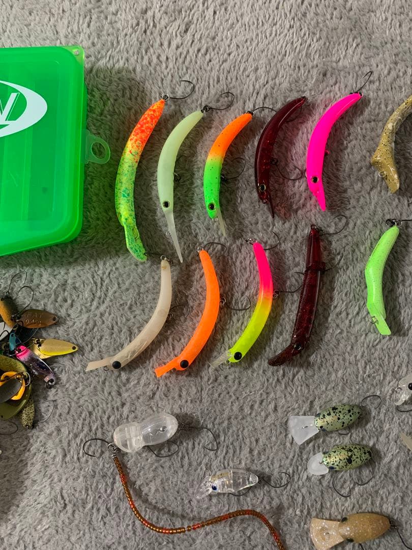 エリアトラウト引退セット　有名メーカースプーンあり47個付き