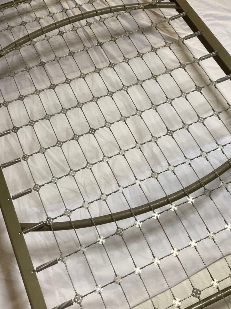 【アンティーク シングルベッド】とても丈夫な折れ足ベッド　※直接引取割引あり