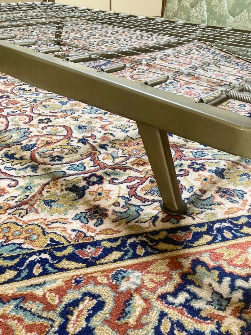 【アンティーク シングルベッド】とても丈夫な折れ足ベッド　※直接引取割引あり