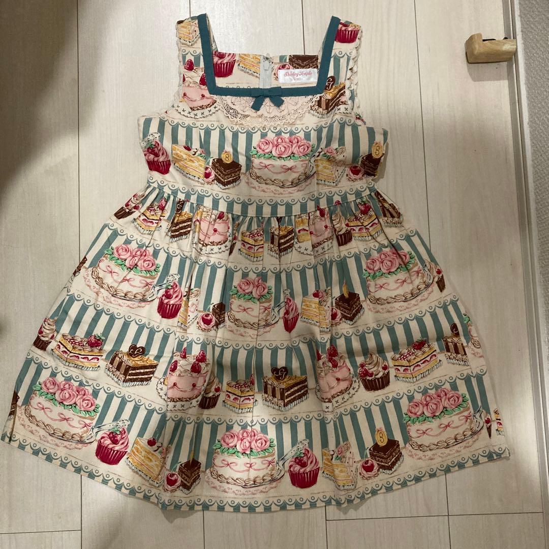 ベリーですシャリーテンプルワンピースタグ付き新品、未使用