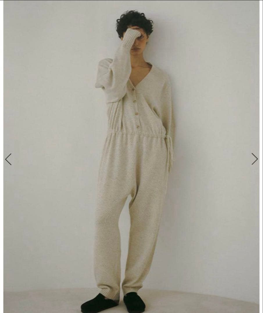 etreエトレ Vネックニットオールインワン